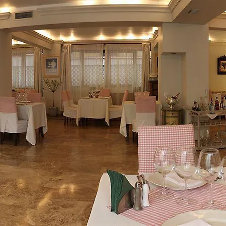 Отель Domenii Plaza By 4*